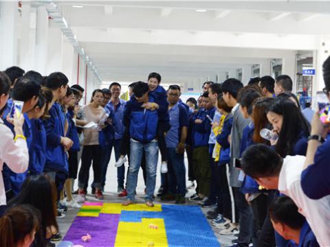 坚贞立志，永葆精神，勇猛领先，不负青春